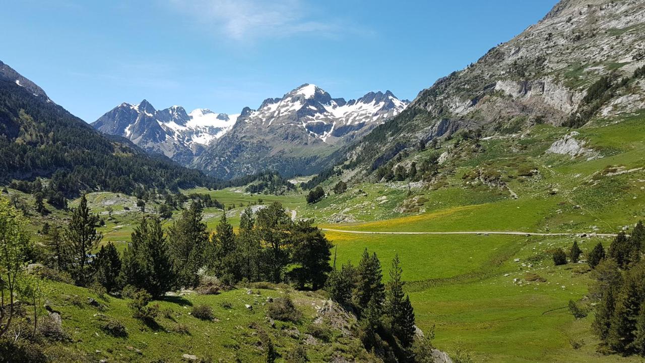Escuadros Lägenhet Benasque Exteriör bild